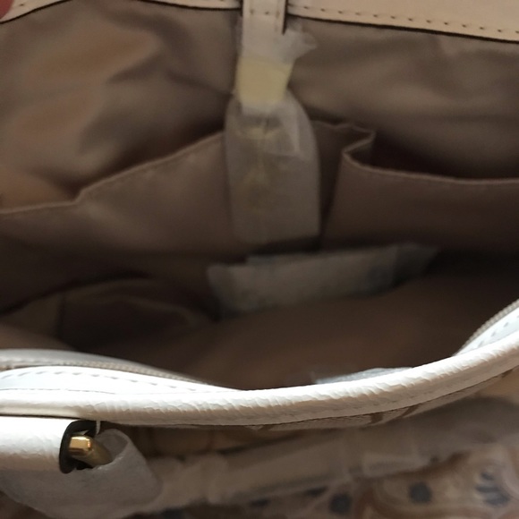Authentic Coach tote bag. - Picture 5 of 6